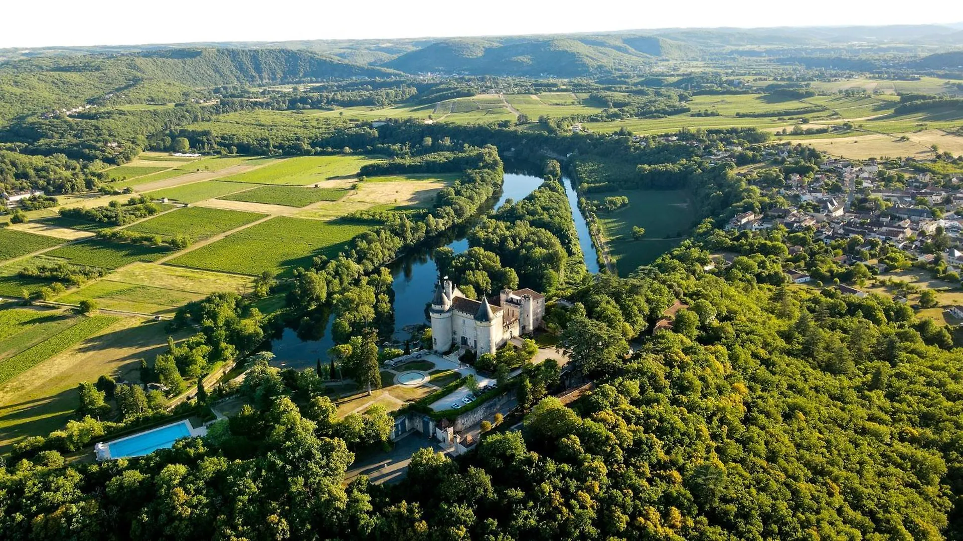 Chateau De Mercues Hotel