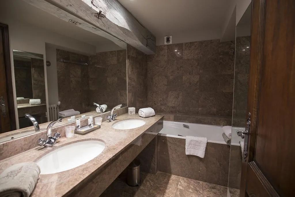 **** Hotel Chateau De Mercues France